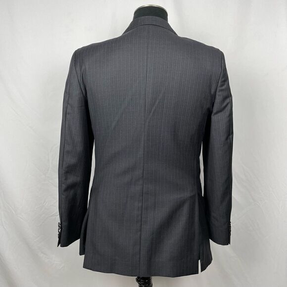 Saks Fifth Ave. Black Label Wool Pinstriped Blazer - Men’s 38R - Picture 4 of 10